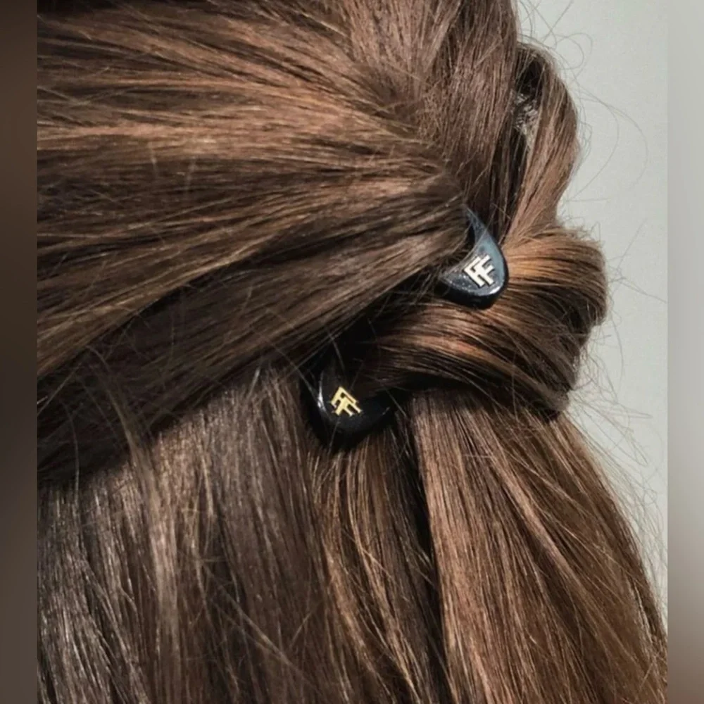 Never been worn Mona Franchimon No 1 Black Hairpin (Set of 5) - Picture 7 of 13